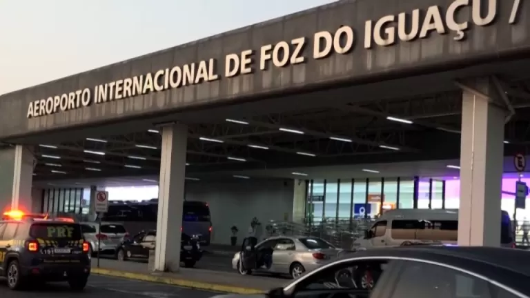 Grupo mexicano compra concessão de 17 aeroportos brasileiros
