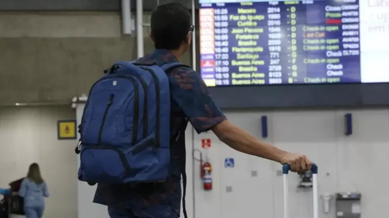 STF suspende ações de indenizações por atraso e cancelamento de voos