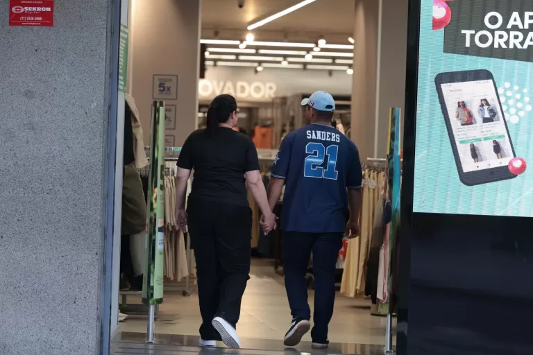 Paraná fecha outubro com tempo de apenas oito horas para abertura de empresas