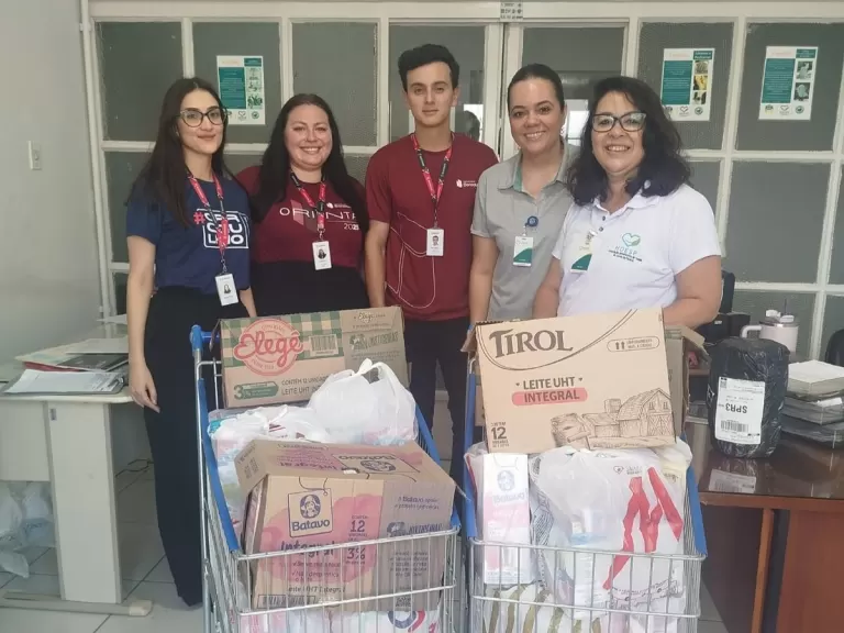 Quando a causa é real, o impacto também é: ação da Faculdade Donaduzzi entrega 150 litros de leite ao Hospital Bom Jesus