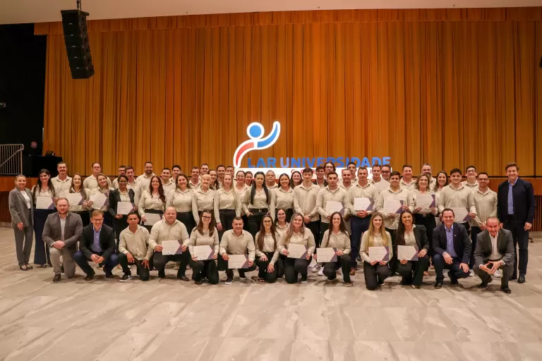 Lar Cooperativa celebra parceria de sucesso na 4ª turma da Escola de Rações