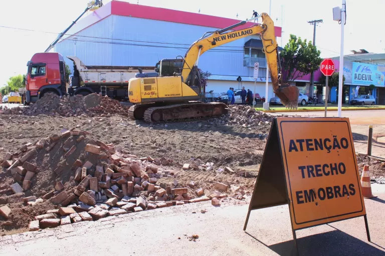 Mercedes inicia revitalização da travessia elevada no principal cruzamento da cidade