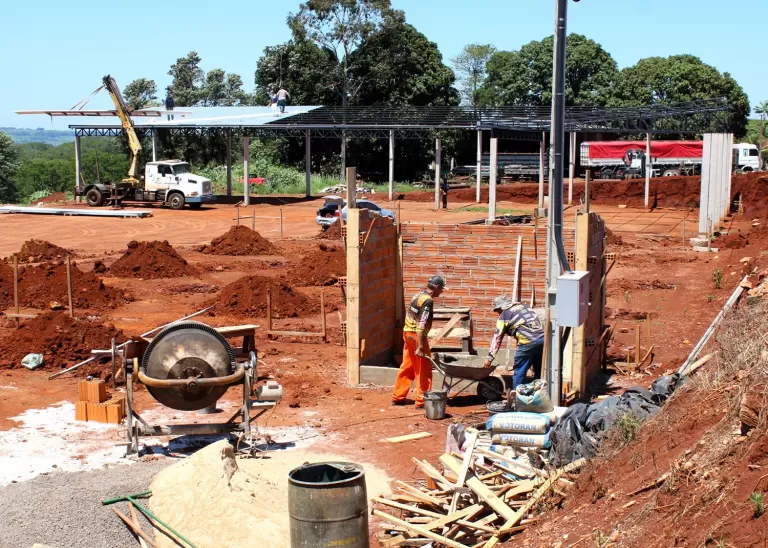 Prefeitura de Mercedes avança na construção do novo Parque de Máquinas
