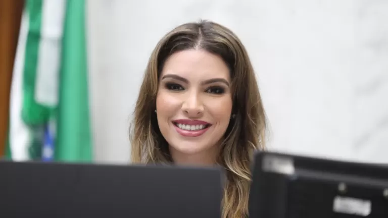 Deputada Maria Victoria propõe o uso de jardins filtrantes para tratamento sustentável da água no Paraná