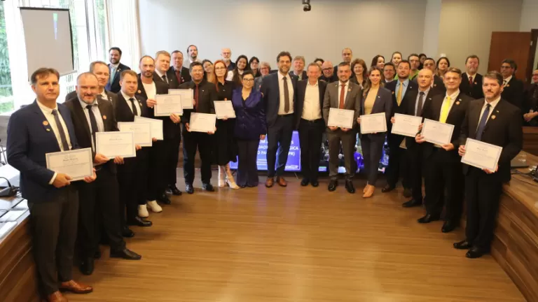 Assembleia Legislativa celebra os 20 anos da Universidade Tecnológica Federal do Paraná