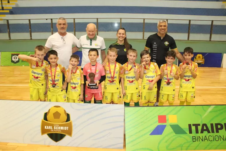 AACC e Rui Barbosa/Escola Coxa iniciam disputas por medalhas na Copa Karl Schmidt