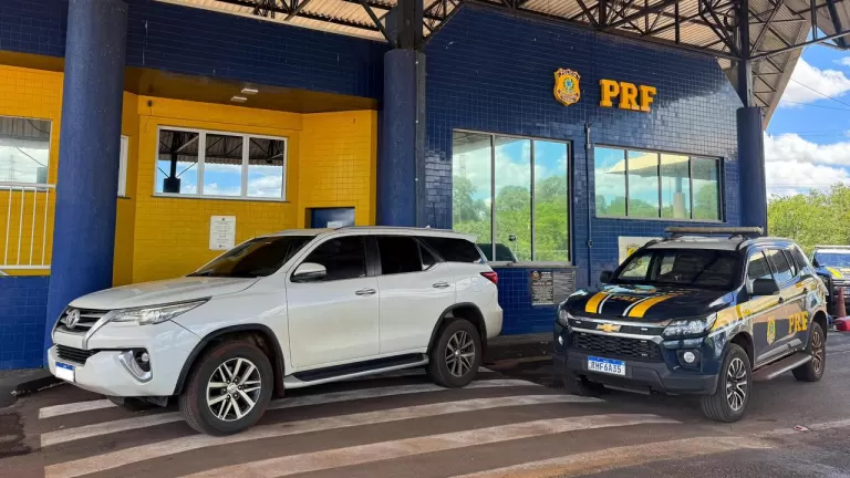 Caminhonete furtada em Santa Catarina é recuperada pela PRF em Guaíra