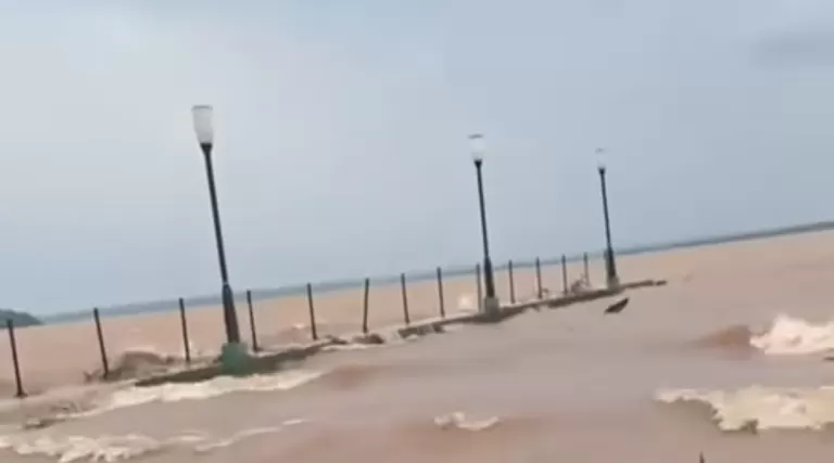 Água sobe na prainha de Porto Mendes; confira o vídeo