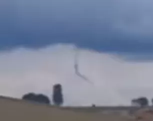 Nuvem tornádica é registrada por moradores de Francisco Alves e Santa Rita do Oeste; veja os vídeos