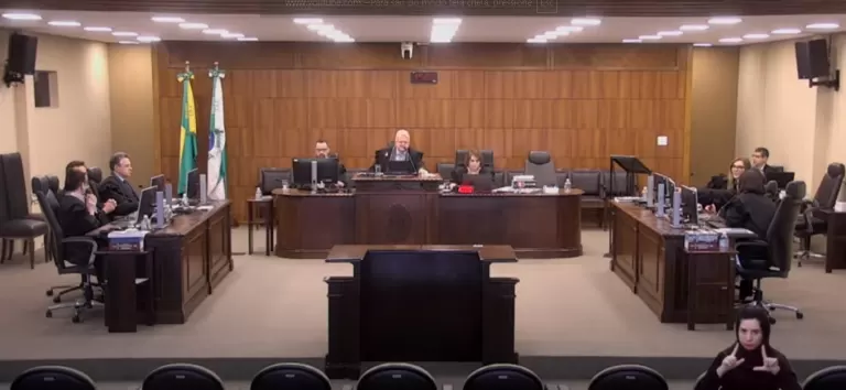 Por 4 votos a 3, vereador do PT perde cadeira na Câmara de Marechal Rondon; policial Fabio assume