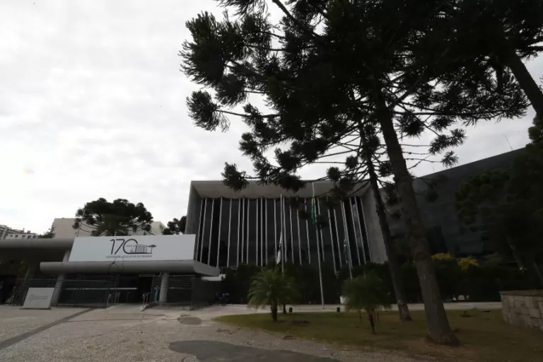 Programação da Assembleia tem sessão de interiorização, homenagens e debates sobre cultura, prematuridade, igualdade racial e uso da IA