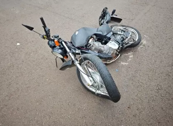 Casal resulta com ferimentos em acidente de trânsito em Toledo