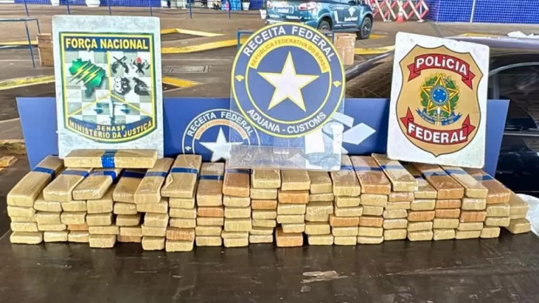 Maconha é apreendida em fundo falso na Ponte da Amizade