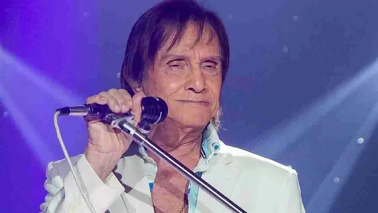 Roberto Carlos é levado ao hospital após acidente com carro durante gravação em Gramado