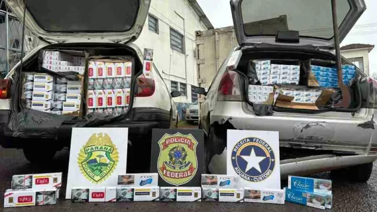 Carros abarrotados de cigarros são apreendidos pelas forças de segurança na PR-585