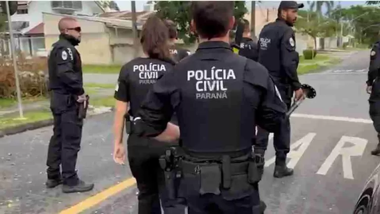 PMs são presos em operação que investiga roubo de cargas no Paraná