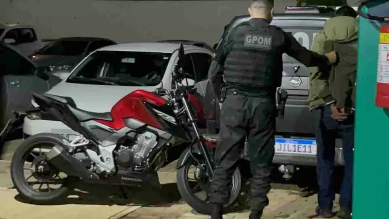 Homem é detido com moto furtada na BR-163 quando tentava levar veículo ao Paraguai