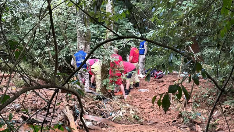 Adolescente de 14 anos morre afogada em Cascavel