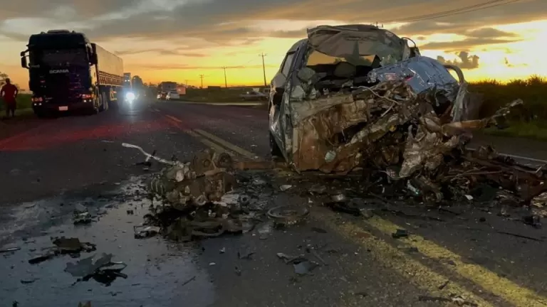 Grave acidente com vários veículos deixa um morto e interdita a BR-369 entre Cascavel e Corbélia