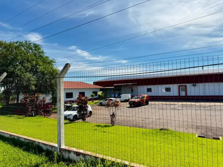Explosão por vazamento de gás deixa trabalhador ferido em frigorífico de Nova Santa Rosa