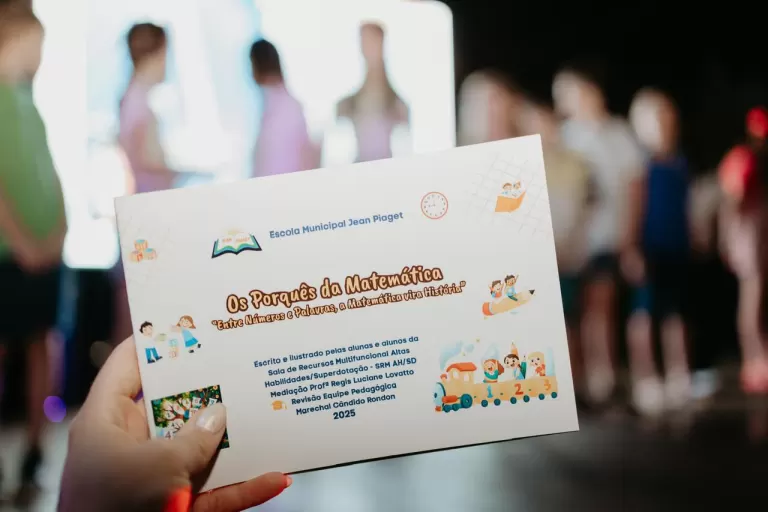 Alunos da Escola Municipal Jean Piaget embarcaram em uma jornada criativa em um e-book digital