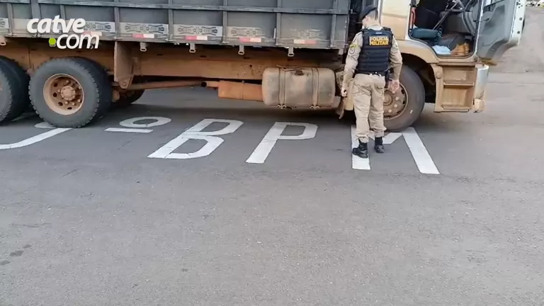 Caminhão que saiu de restaurante próximo de Marechal é apreendido com carga de contrabando de R$ 700 mil