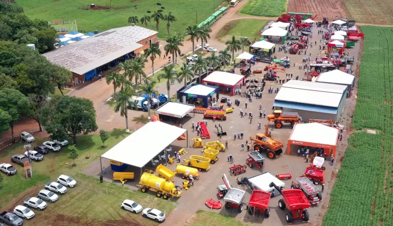 Encontro de Verão reúne mais de cinco mil pessoas na Fazenda Experimental da Coamo