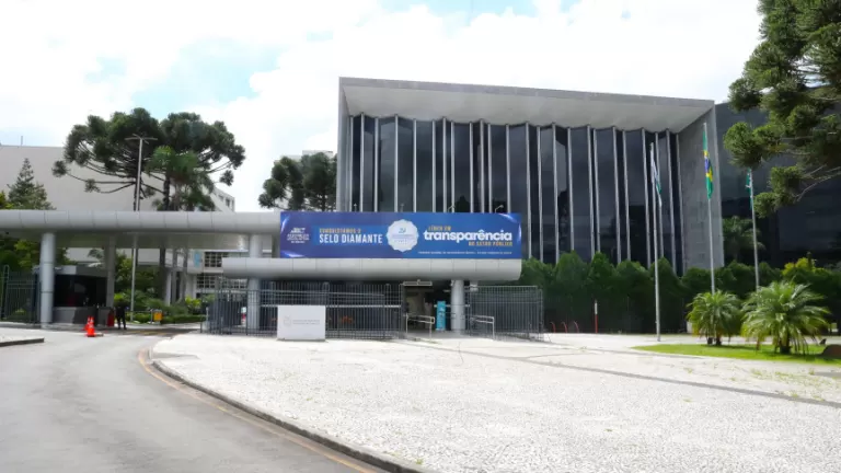 Assembleia terá semana com debates sobre defesa do consumidor, homenagens e programação especial de Natal