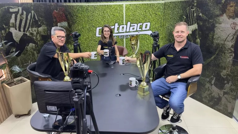 Acompanhe Cartolaço no O Presente