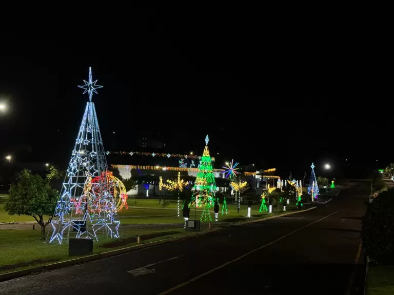 Municípios do território Cataratas e Caminhos dão show de luzes e cultura neste Natal