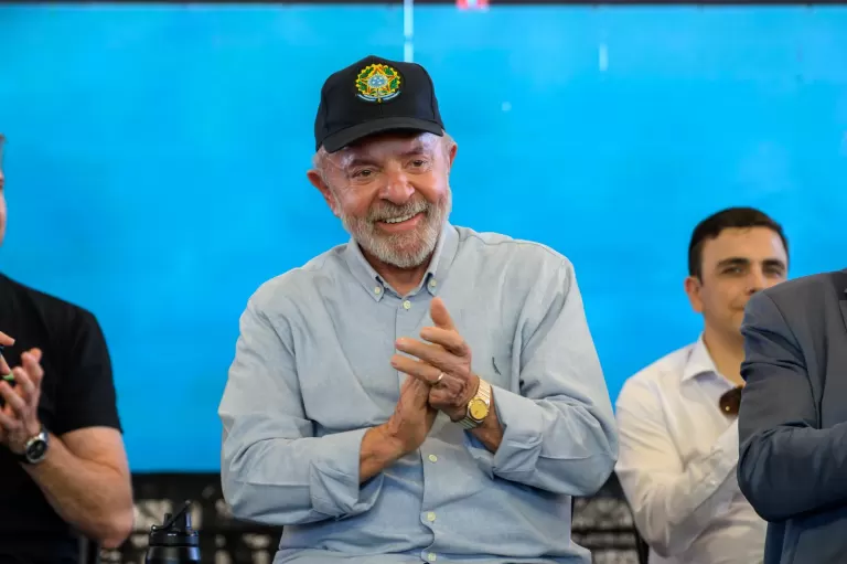 Um dia após Lula inaugurar Ponte da Integração no Paraná sem presidente paraguaio, Paraguai faz cerimônia própria do outro lado da fronteira