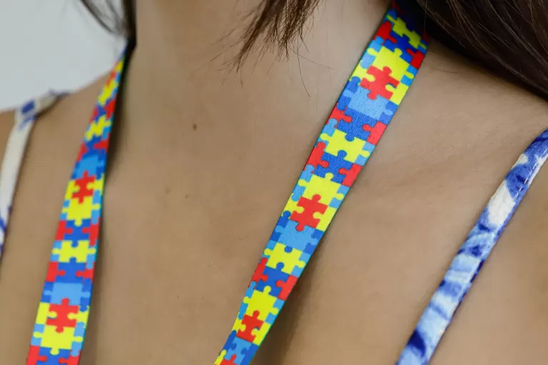 Paraná atinge marco histórico de 48.311 carteiras do autista emitidas em 5 anos