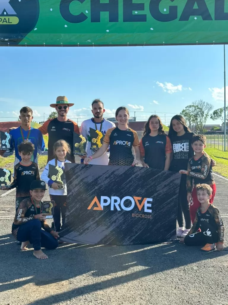 Aprove Bicicross de Marechal Rondon brilha na taça Brasil e no campeonato paranaense de BMX Racing