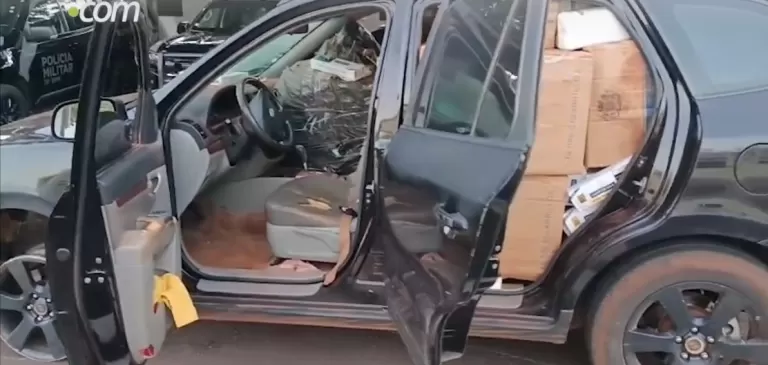 Veículo carregado com cigarros e defensivos contrabandeados é abandonado após perseguição em Toledo
