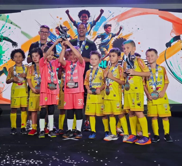 AACC Copagril fecha temporada com troféu na Copa Mundo do Futsal
