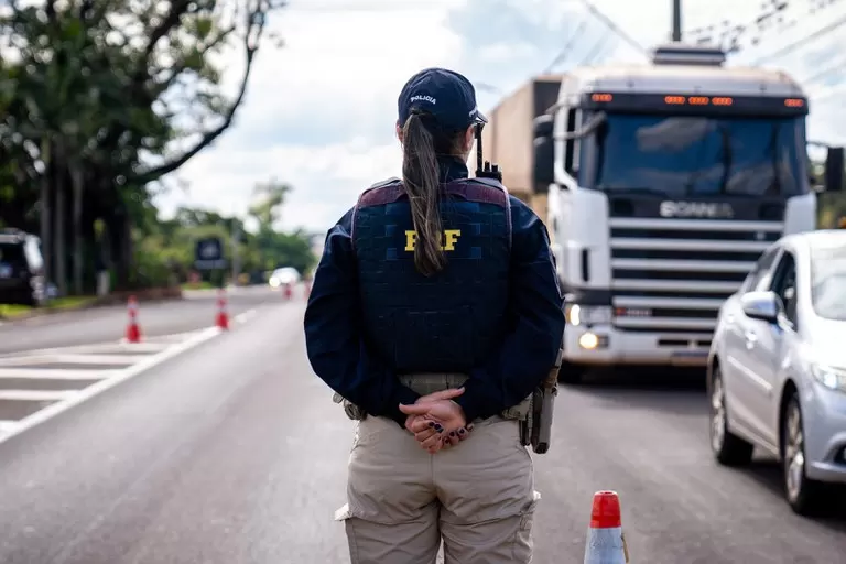 PRF lança no Paraná a Operação Rodovida 2025/2026