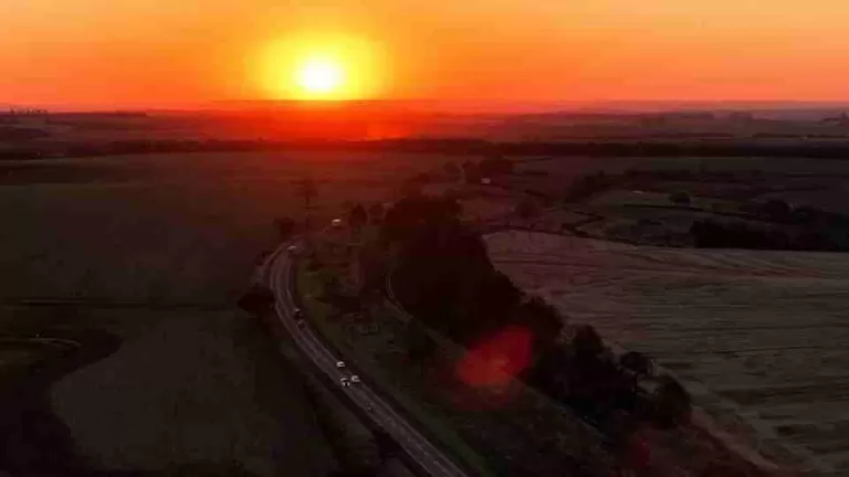 Obras com sistema pare e siga provocam retenção na PR-182 nesta segunda-feira