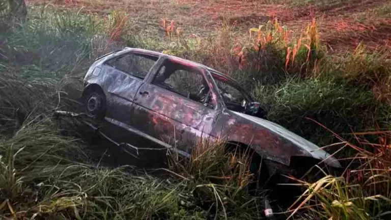 Família realiza exame para confirmar identidade da vítima do acidente na PR-494