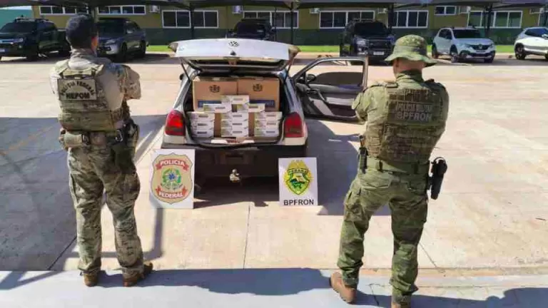 Carro com 600 pacotes de cigarros é apreendido na BR-272 em Guaíra