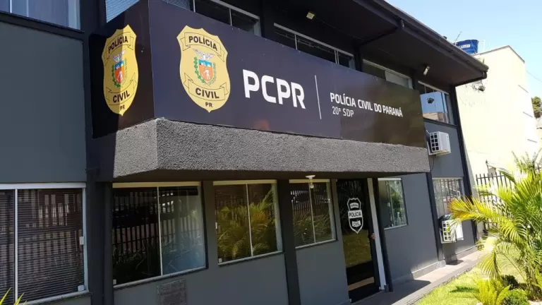 Briga de casal termina com veículo incendiado em Toledo