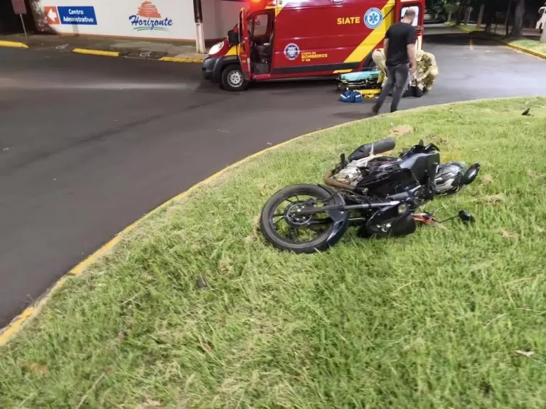 Jovem fica ferido após acidente de motocicleta durante madrugada em Marechal Rondon