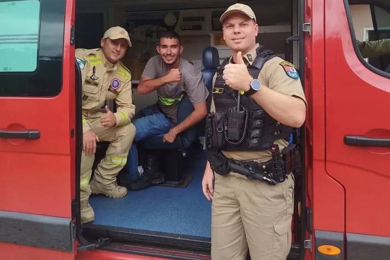 Jovem encontrado no Pico Paraná chega ao hospital e tem estado de saúde estável