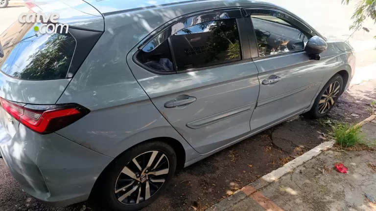 Carro roubado em 2024 no Rio de Janeiro é encontrado durante bloqueio na BR-163 em Toledo