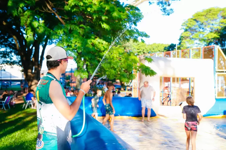 Brincando na Praça começa neste domingo em Mercedes