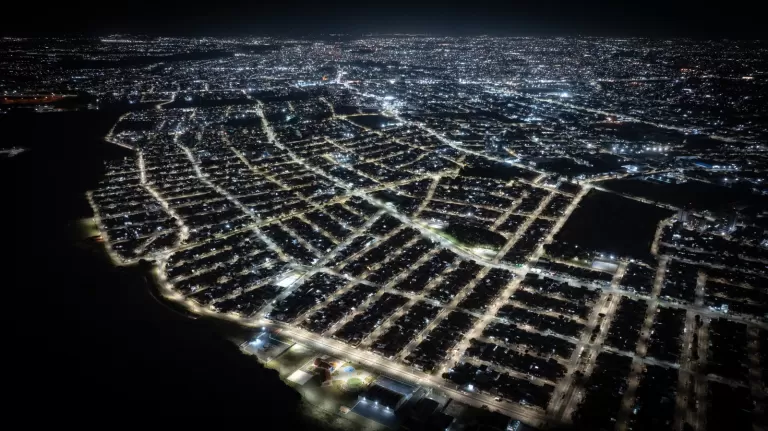 Com apoio da Itaipu, Pinhais alcança 100% da iluminação pública em LED