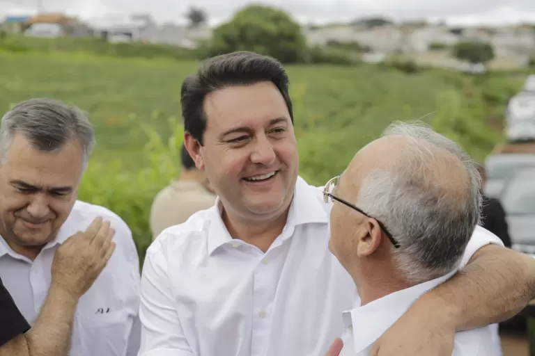 Nova pesquisa aponta Ratinho Junior como candidato forte em 2026