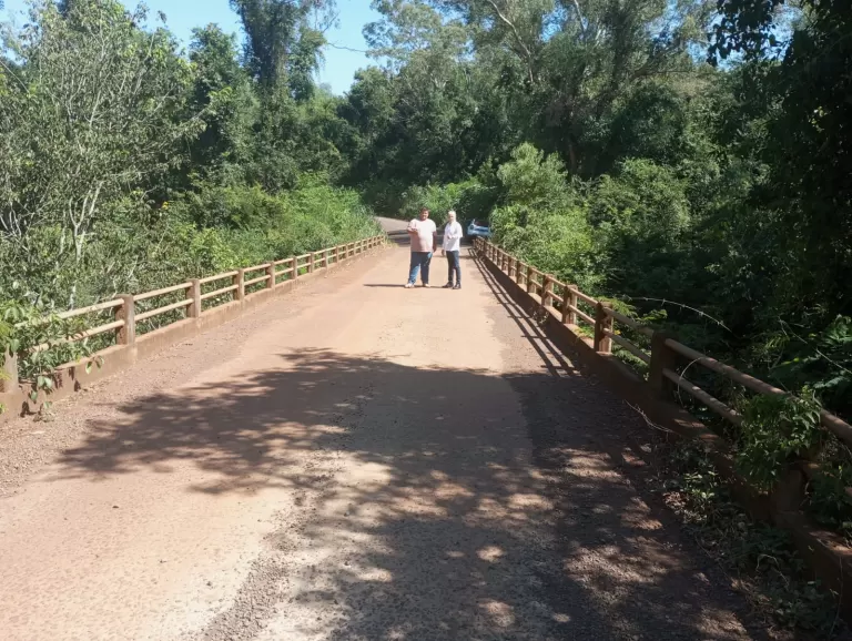 Valdirzinho e Marciel solicitam alargamento de pontes em Marechal Rondon
