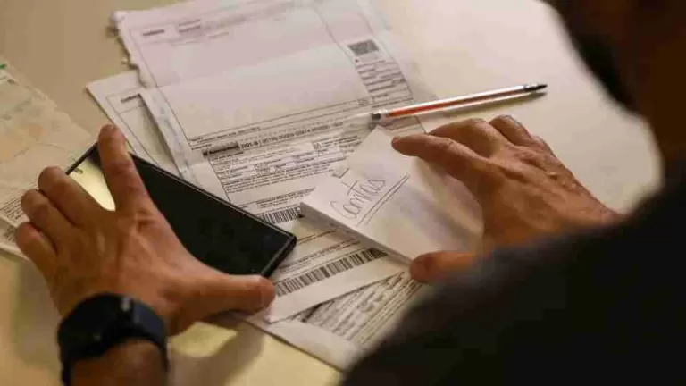 Salário mínimo de R$ 1.621 começa a ser pago nesta segunda