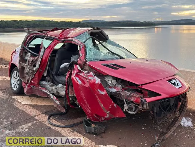 Jovens ficam feridos em grave acidente na ponte entre o distrito de Sub-Sede e Santa Helena