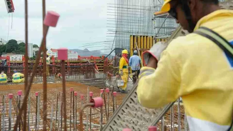 Fim da escala 6×1 divide governo e setor produtivo